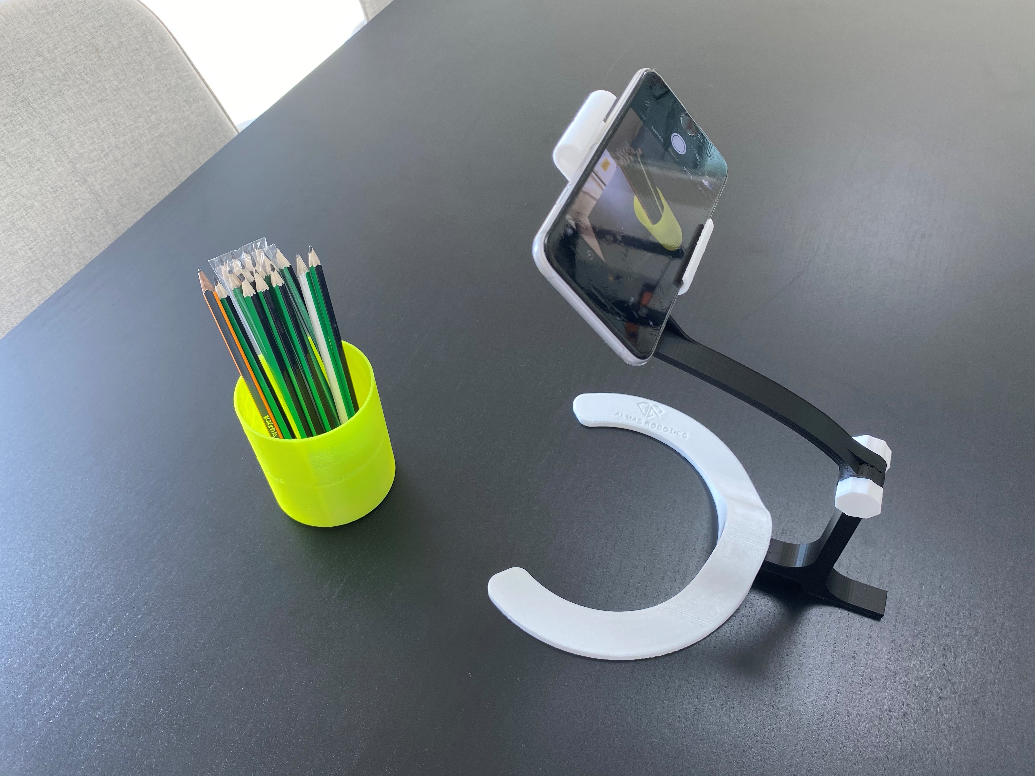 📱 Smartphone Stand for Video Recording・ STL File for ・Cults